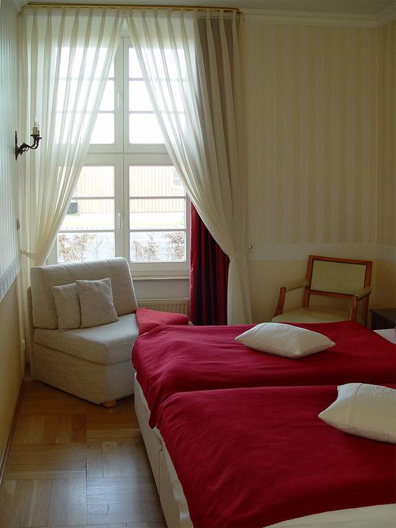 Hotel Altes Hafenhaus รอสต็อค ภายนอก รูปภาพ